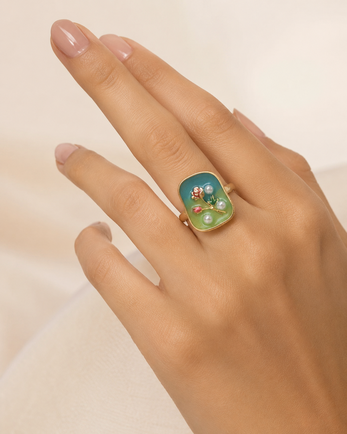 🌹 Floral Ring